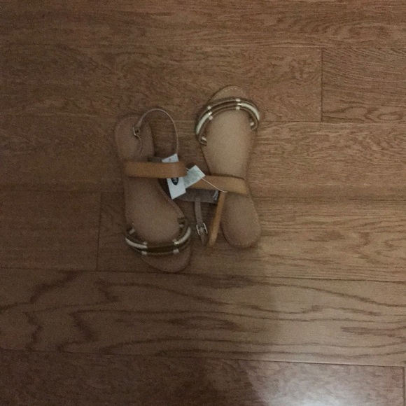 shoes - Picture 1 of 3